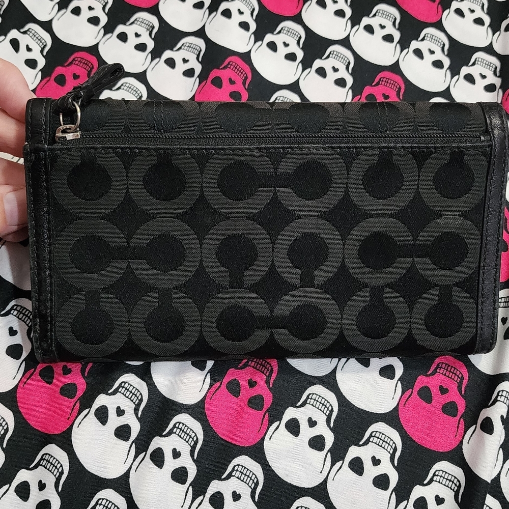 Coach Wallet - Picture 7 of 7